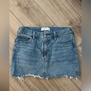 Abercrombie & Fitch Mid-Rise Denim Skirt